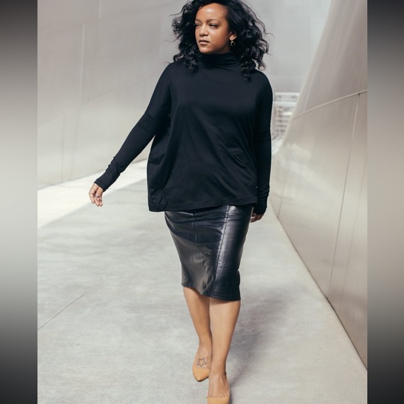 The Tiny Closet Long Sleeve Turtleneck - Picture 8 of 8